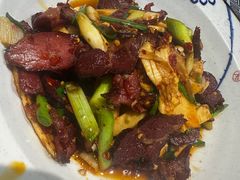 蒜苗腊牛肉-古道村落(温汤店)