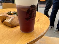 白玉红袍-霸王茶姬(南亚风情第壹城店)