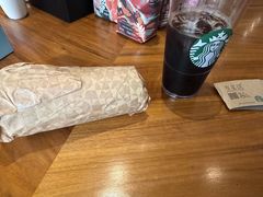 -星巴克(东莞常平富盈广场店)