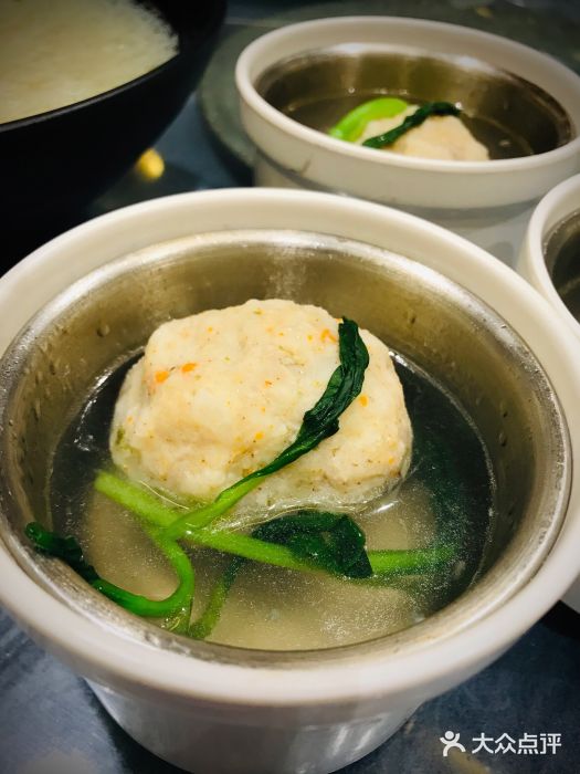 食為天·本地人爱吃的淮扬菜(瘦西湖店)蟹粉狮子头图片