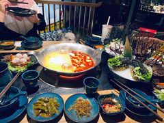 -湊湊火锅·茶憩(上海合生汇店)