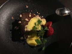 法式巧克力蛋糕佐川味花椒-LUMOS卢莫斯融合料理餐厅