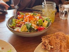 牛油果沙拉-RAC BAR(安福路店)