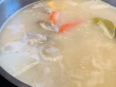 澳门鸡脚猪骨煲-官也街澳门火锅(新源里店)