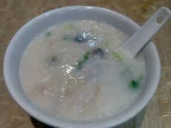 皮蛋瘦肉粥-荔银肠粉(广州天河华利路店)