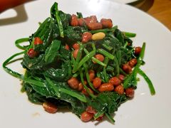果仁菠菜-伊喜饺子·烤鸭(五道口学院路店)