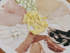 -桥香园过桥米线(国贸店)