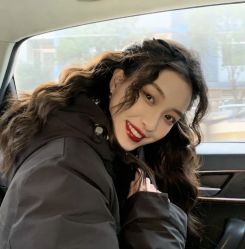 -Hello Lady发型设计