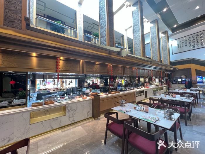 舜耕山庄四时万和自助餐厅自助取餐区图片