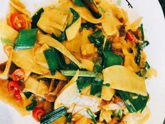 -民间瓦缸煨汤館(嵩山路店)