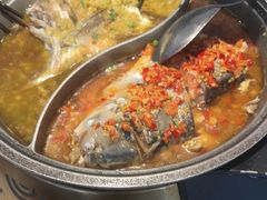 -阿瓦山寨·湘菜现炒·剁椒鱼头王(咸阳总店)