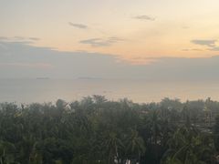 -三亚湾海居铂尔曼度假酒店