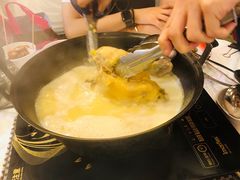 -鲜入围煮花胶鸡海鲜火锅
