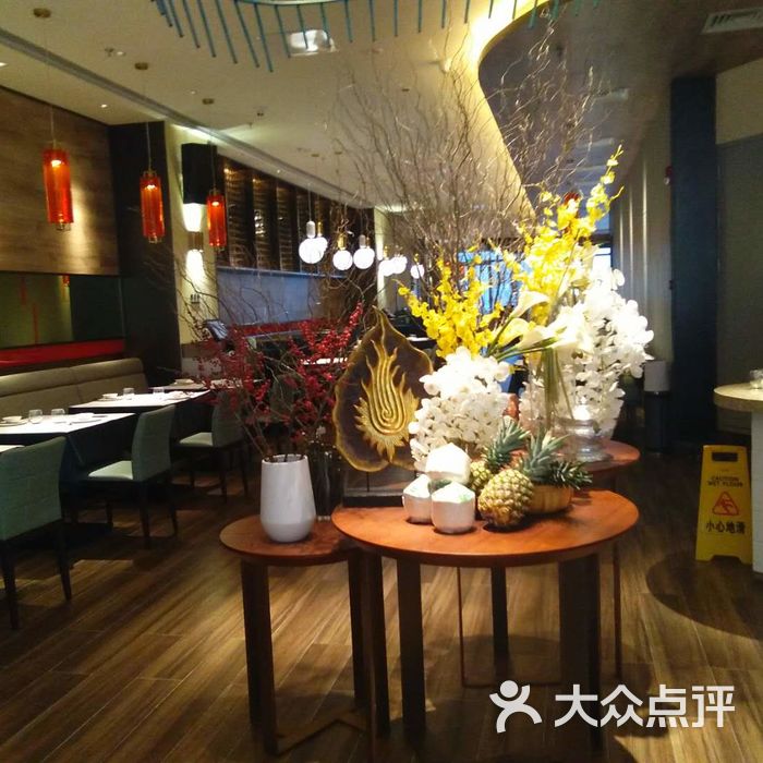 泰加泰式概念餐厅