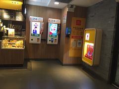 -麦当劳(中山大道中店)