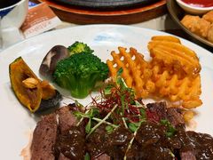 -意卡菲·欢乐聚会餐厅(华侨店)