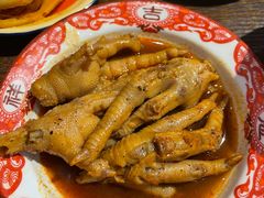 -爆炸头阿姨小四川正宗川味小吃(无任何分店)