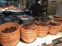 自助取餐区-顺德联塑万怡酒店·万荟轩自助餐厅