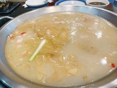 -老来福·非遗酸汤兔(凯旋路店)