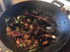 -靠山屯东北农家菜(八龙桥雅苑店)