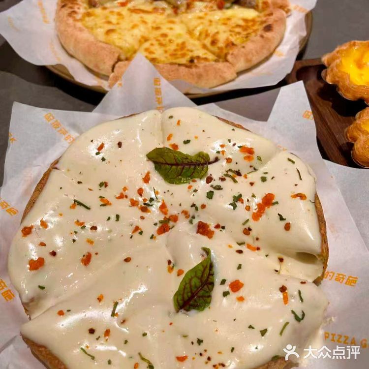 挖到披萨店隐藏菜单！配菜比饼还香