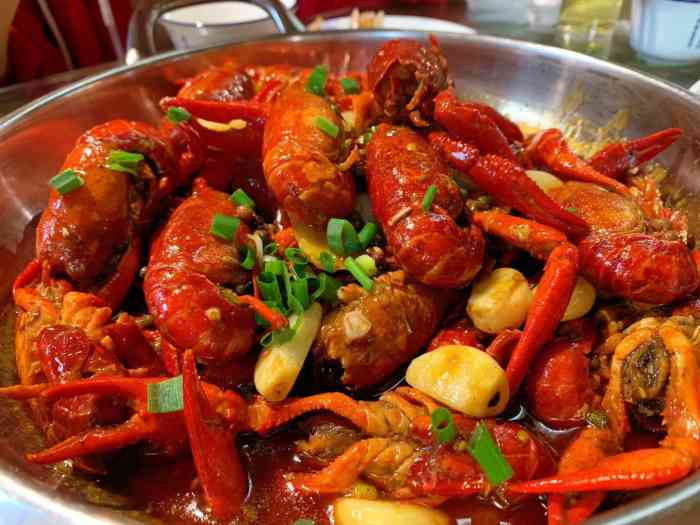 兄弟爬爬虾(北京路店)-"经常在这里吃,很喜欢这里的环境和服务菜做.