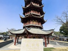 -龙华寺