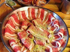 -叽叽扎扎烤肉场(生态城万达店)