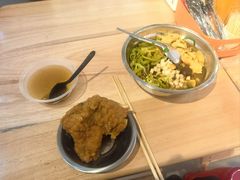 -柳州肥姨妈大骨螺蛳粉(沙河店)