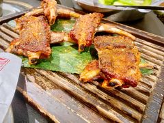 烤给毛猪雪花排骨-飞尝蚝·顺德菜·鱼生(顺德总店)