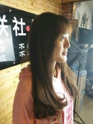 -镁连社·美联社