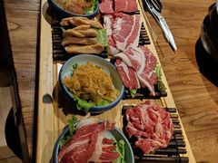 -明洞阿姨·韩式酱蟹烤肉·创意料理(三元桥店)