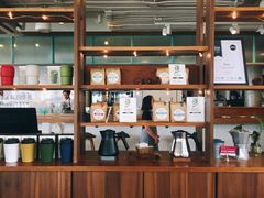 -ROAST coffee & eatery