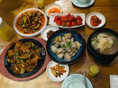 -长寿参鸡汤(朝韩风情街店)