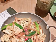 -耶里夏丽·丝路国际·新疆餐厅(浦东区东方路店)