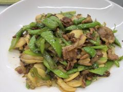 辣椒炒肉炒鲍鱼-海鲜e族(马王堆店)