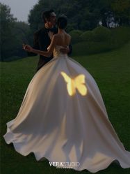 -至臻微拉婚纱摄影