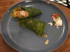 鲜虾牛油果卷饼-Moka Bros 摩卡站(西单大悦城店)