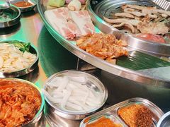 -哈哈碳都·牛肋条无限自助烤肉(宝龙店)