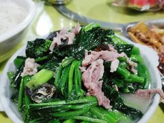 肉片炒菜心-海鸥岛河景湖大排档