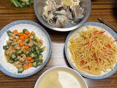 -天鹅到家·保姆月嫂育儿嫂(朝阳店)