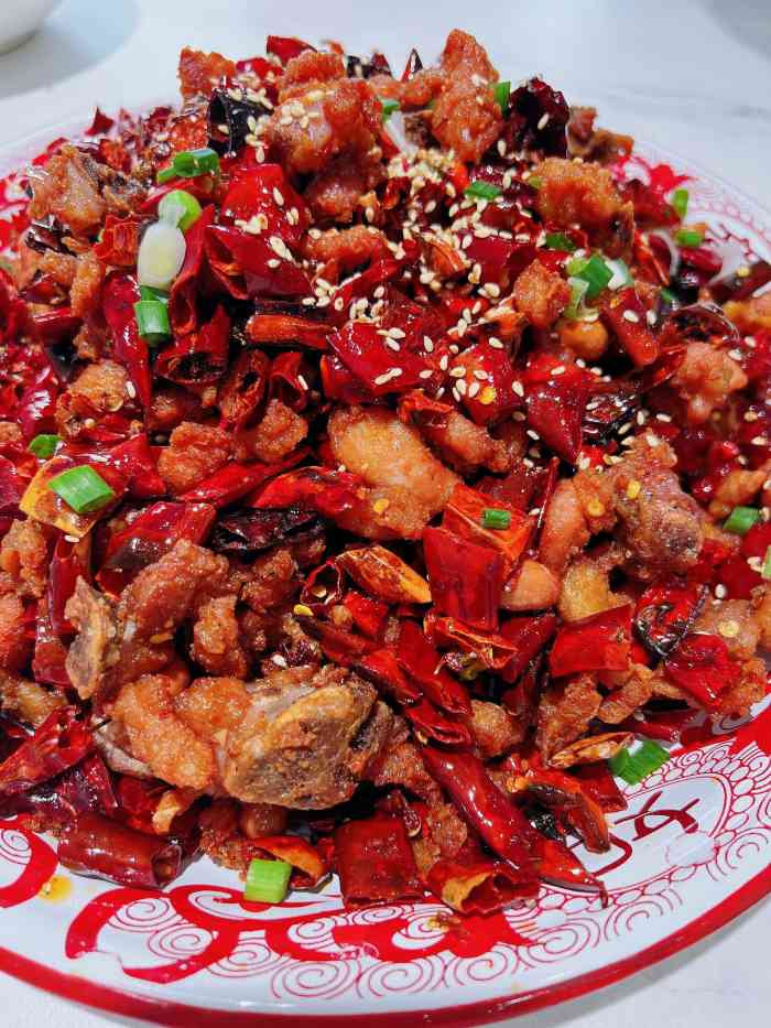 红麻婆辣子鸡(天泽街店)-"又和我的小伙计们约饭啦只要有男孩 我就.