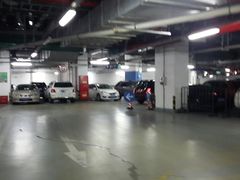 -梅赛德斯奔驰文化中心·停车场