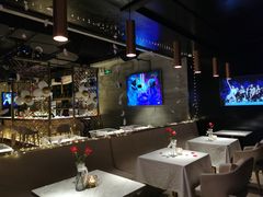 -Bo Lounge & BOA Club