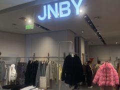 -王府井百货熙地港店