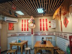 -明姨仔潮汕美食·碳炉猪脚·汕尾牛腩饭·起片鸡煲(起义路店)