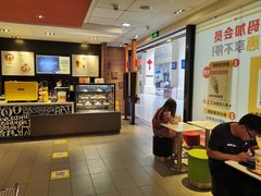 -麦当劳(汉口火车站候车室店)