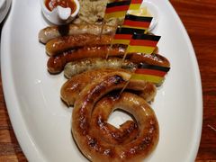 -1886德国汽车餐厅(外滩十六铺码头店)