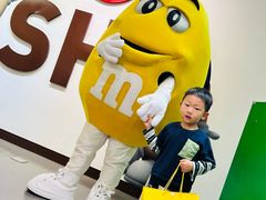 -m豆巧克力世界(上海世茂广场店)