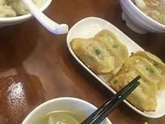 -小姜锅贴(凤凰街店)